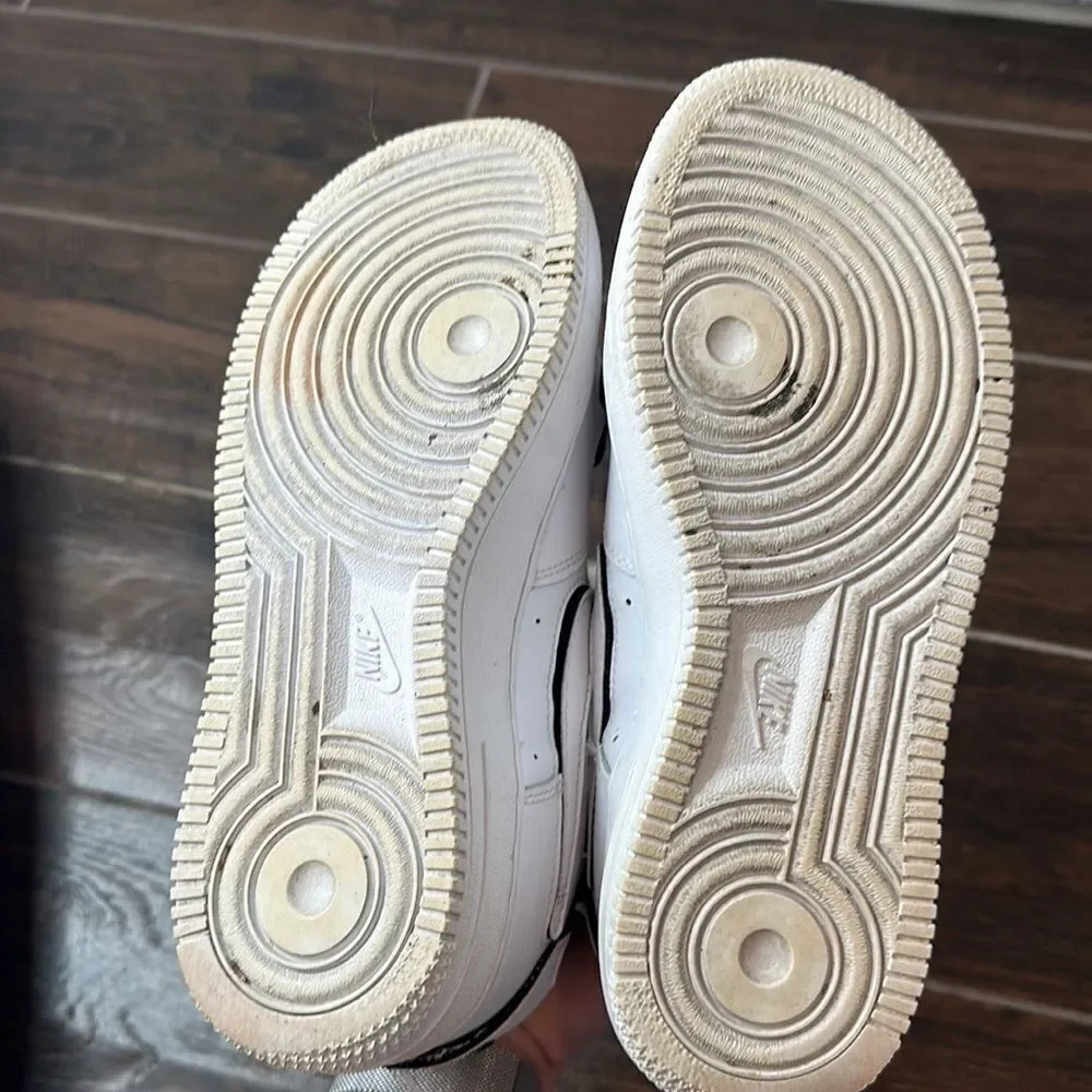 Nike Air Force Sneakers Sz 4.5